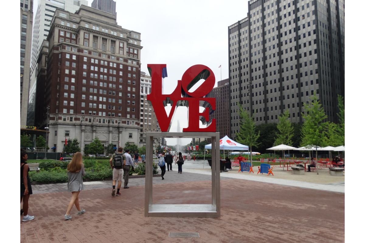 Το σήμα της αγάπης στην Φιλαδέλφεια - Philadelphias's love sign