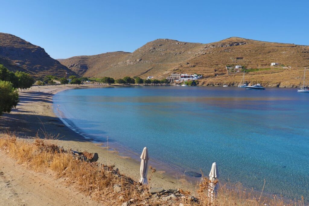 Η παραλία της Απόκρουσης στην Κύθνο.